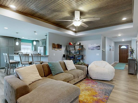 4th image of 4128 Loblolly Ln