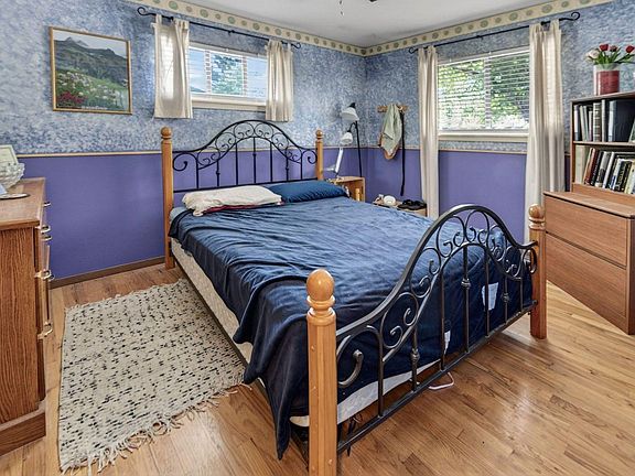5th image of 735 38th St