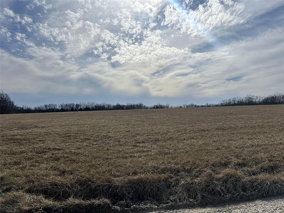 2nd image of 138 Pear Orchard Rd
