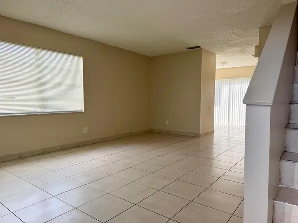 1920 NW 58th Ter, Fort Lauderdale, FL 33313