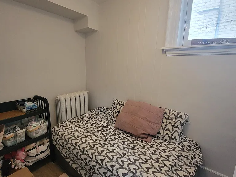 548 Waterloo St #1 — Photo 12