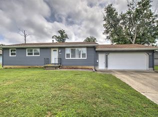 1650 S 32nd St, Decatur, IL 62521