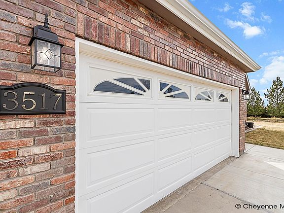 2nd image of 3517 Whirlaway Rd