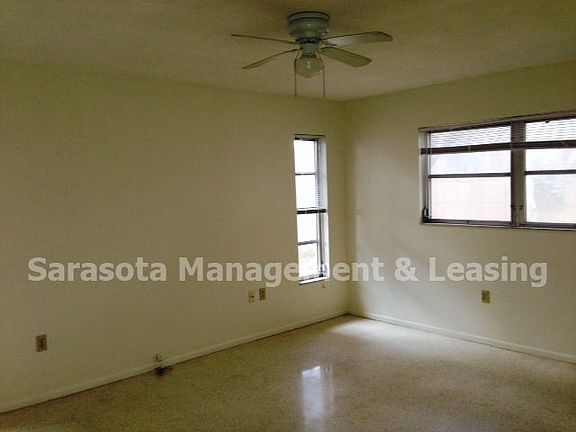 4th image of 4417 Parnell Dr Unit 10