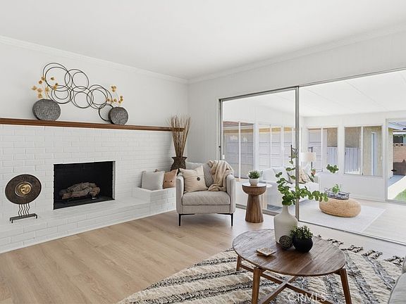 3rd image of 5685 Crescent Ave