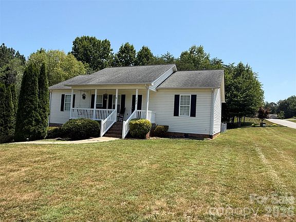 2nd image of 153 Deer Creek Dr