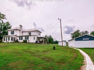 228 Lower Parchment Valley Rd, Ripley, WV 25271