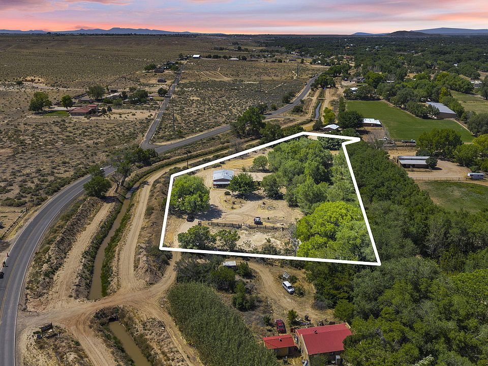 1st image of 211 La Ladera Rd