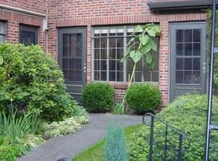 111 14th Ave E #8, Seattle, WA 98102