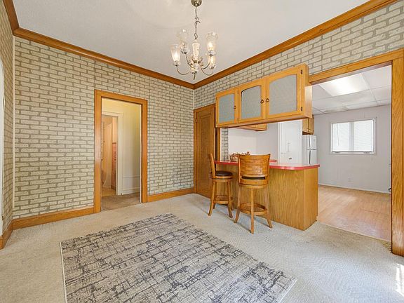 5th image of 1231 Albion Ave
