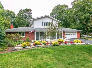 9166 Creekwood Dr, Mentor, OH 44060