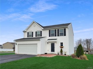 112 Forest View Ln, Minoa, NY 13116