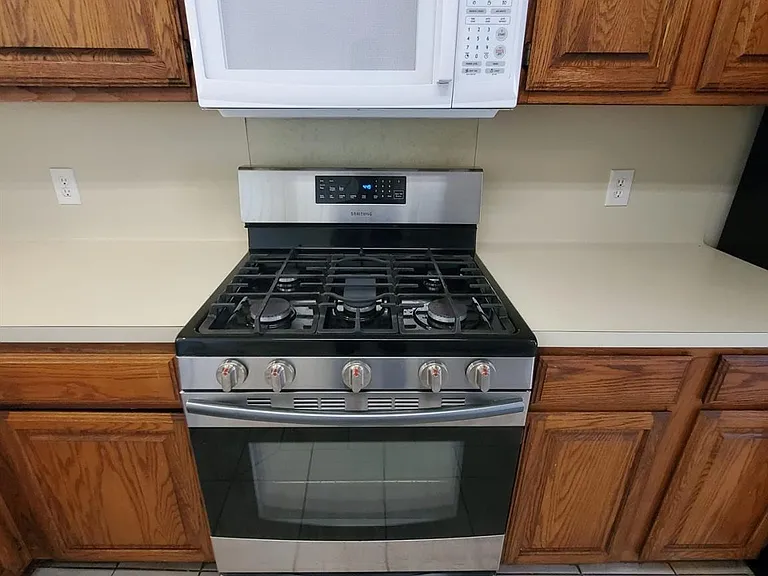 21435 Park Mill Ln — Photo 13