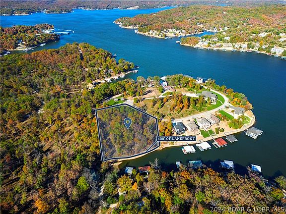 4th image of River Oaks Ln