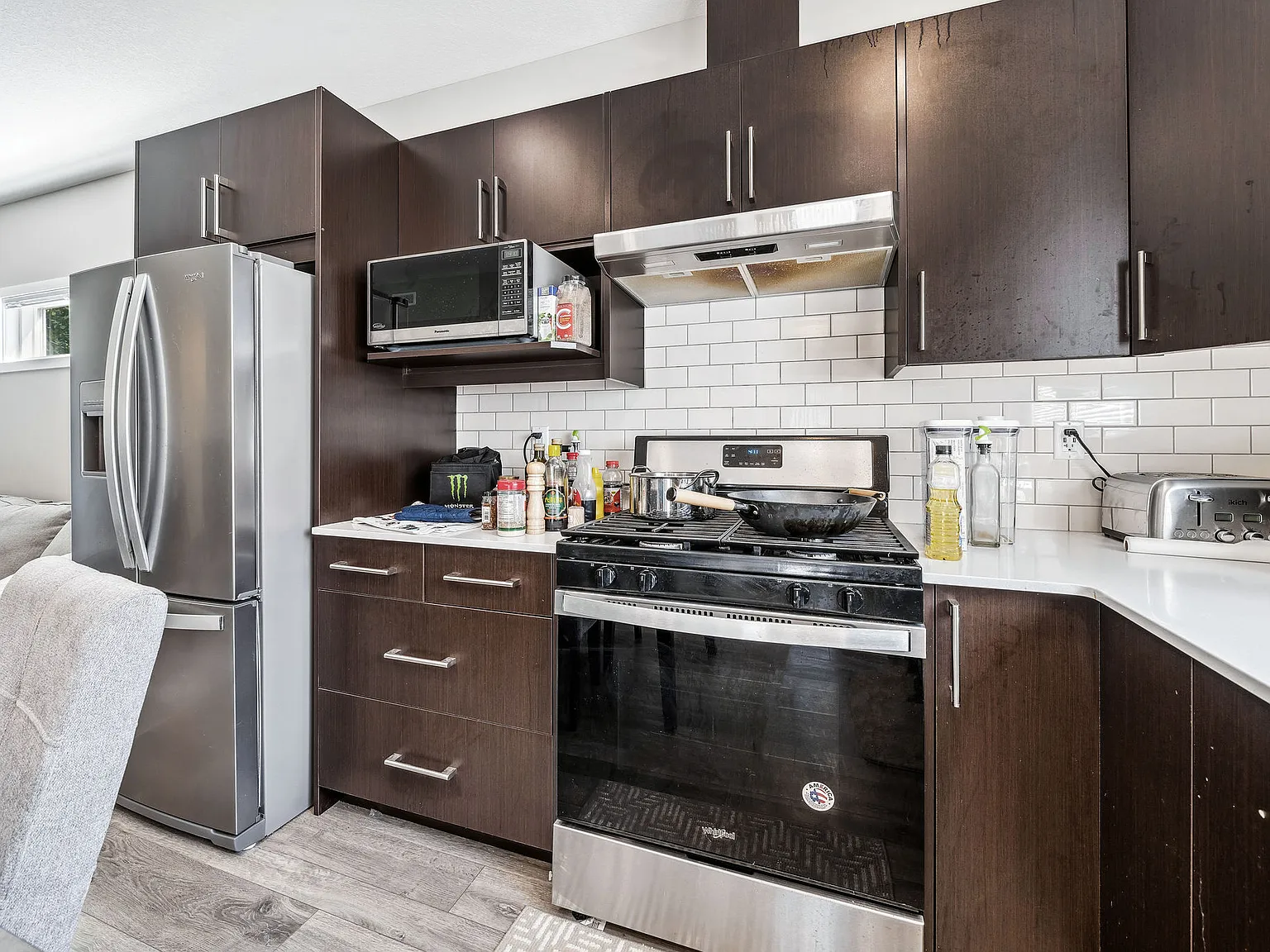 Great Condo Style Townhouse in Redstone! Private Entry! Single Level! (CP157) — Photo 4