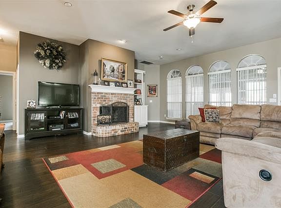 4th image of 7501 England Dr