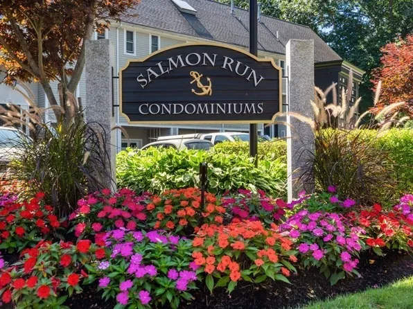 635 Riverside Ave APT 10, Haverhill, MA 01830