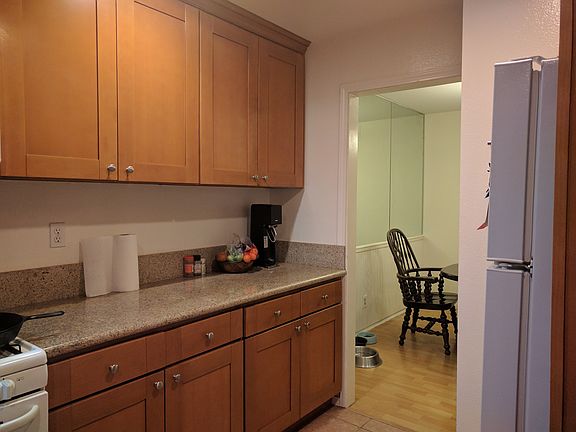 2nd image of 31505 Lindero Canyon Rd Unit 5