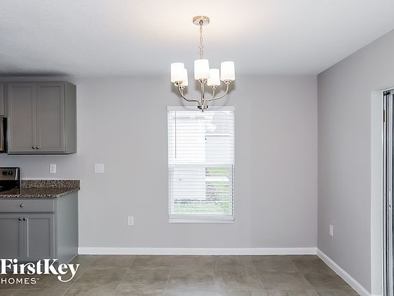 4th image of 337 S Haven Ct