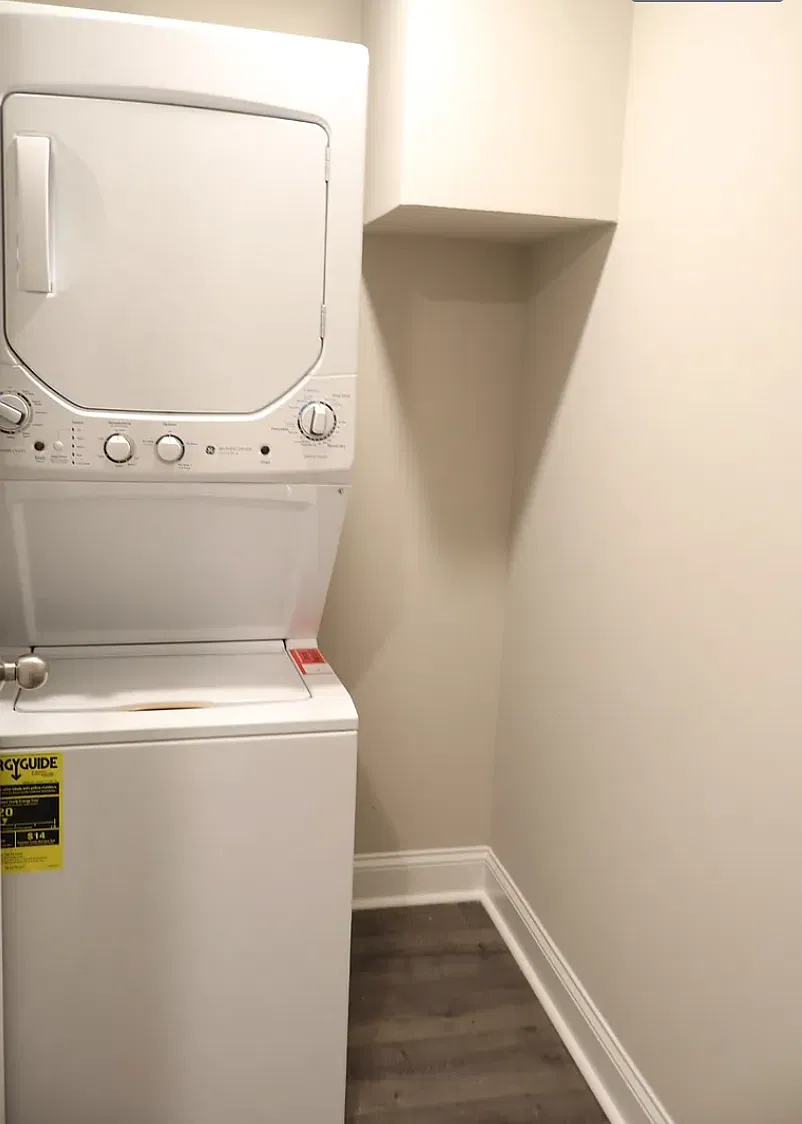 2 bed, 642 sqft, $1,975 — Photo 4