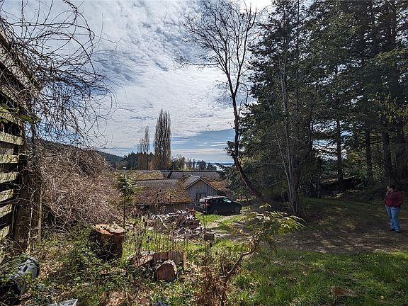 2nd image of 491 Point Lawrence Road