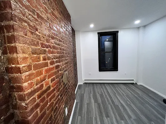 Rented by Compass | media 4