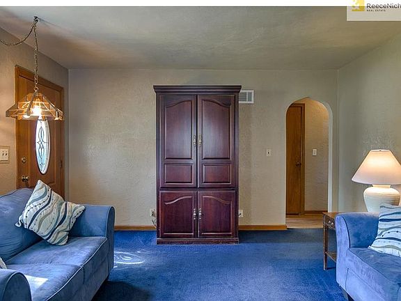 3rd image of 5514 N Tracy Ave