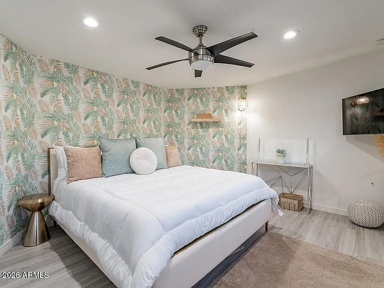 3302 E Turquoise Ave — Photo 20