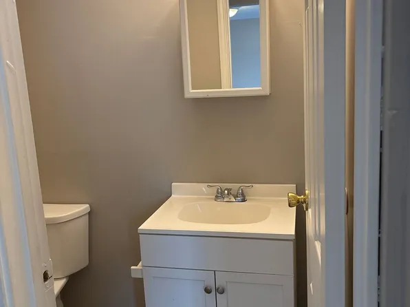 2859 Falcon Bridge Dr, Columbus, OH 43232