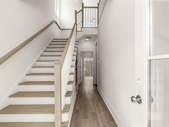 3rd image of 603 Skyland Terrace Way