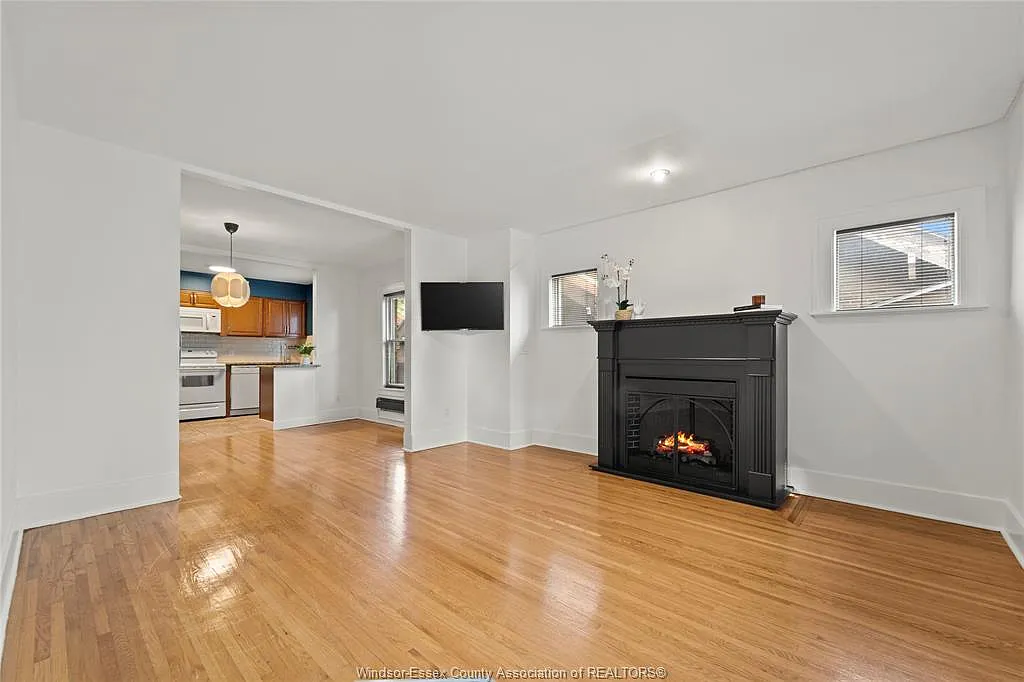 2 bed, $1,850 — Photo 2
