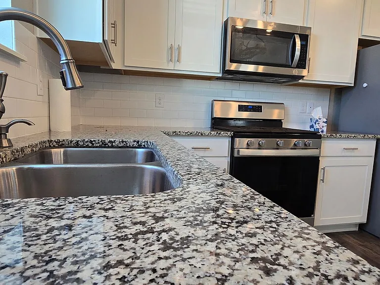 14553 Holstein Dr — Photo 2