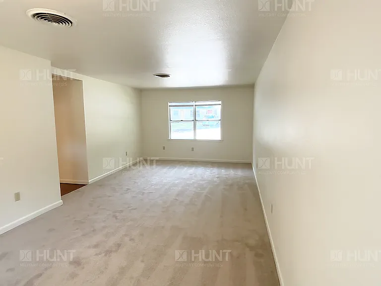 112 Alabama Dr — Photo 3