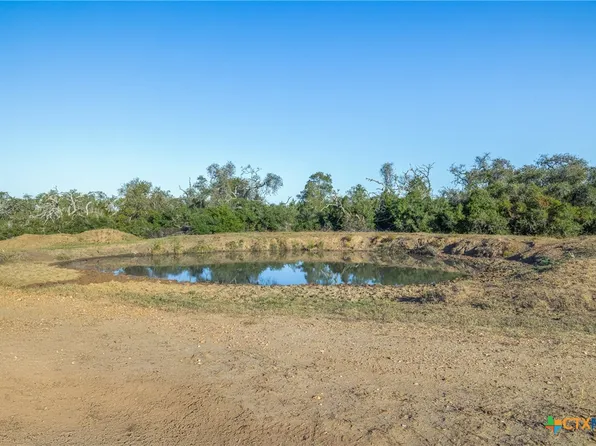 3012 Us Highway 77 S, Hallettsville, TX 77964