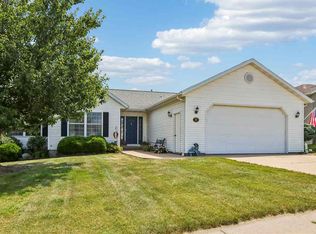 409 Page St, Williamsburg, IA 52361