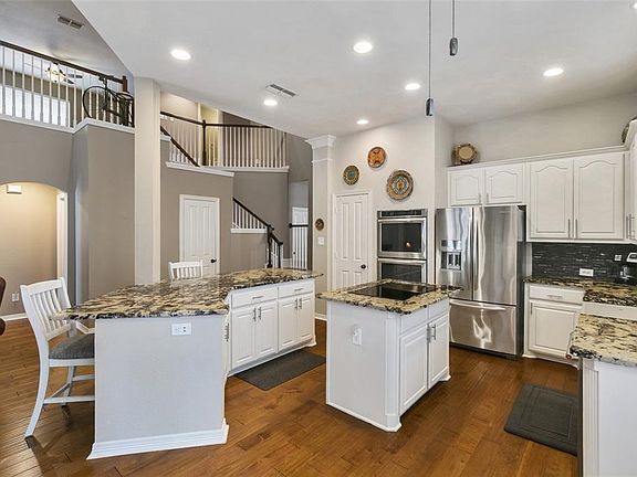 3rd image of 7954 Glade Creek Ct