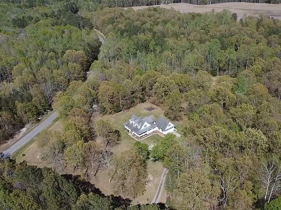 5th image of 307 River Bluff Ln