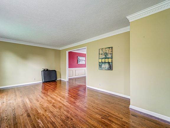 4th image of 102 Monitor Ln