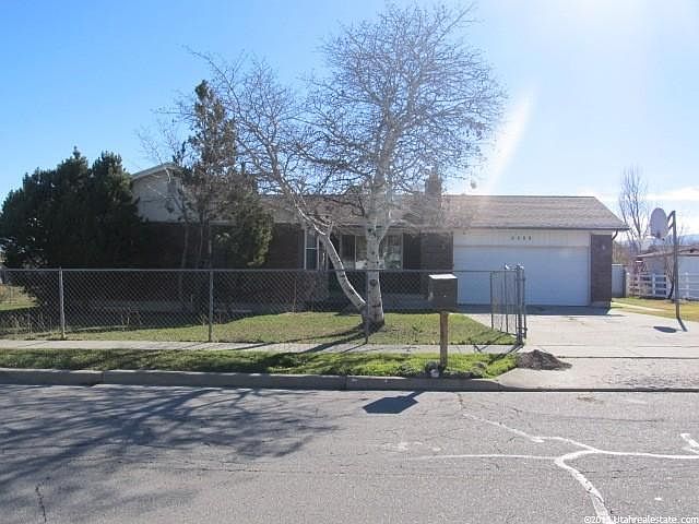 1st image of 2221 W Rustic Roads Dr