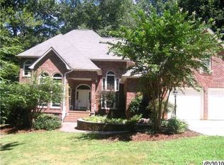 3201 Sandalwood Ln, Waxhaw, NC 28173