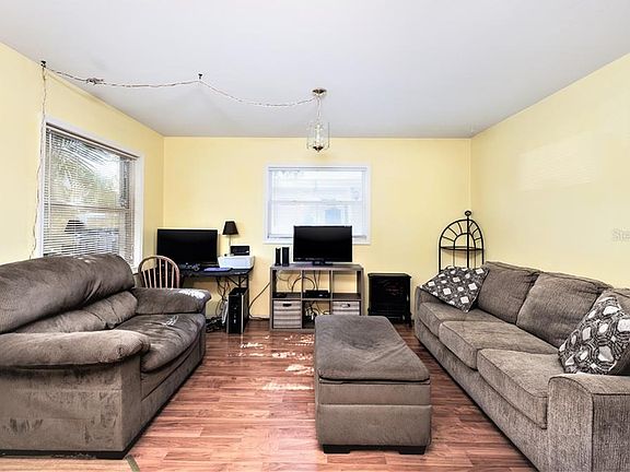 3rd image of 4417 W Rogers Ave