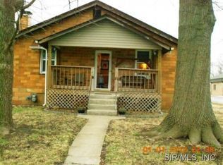 413 Walnut St, Alhambra, IL 62001