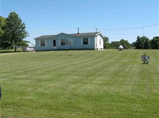 8640 Willow Rd, Burbank, OH 44214