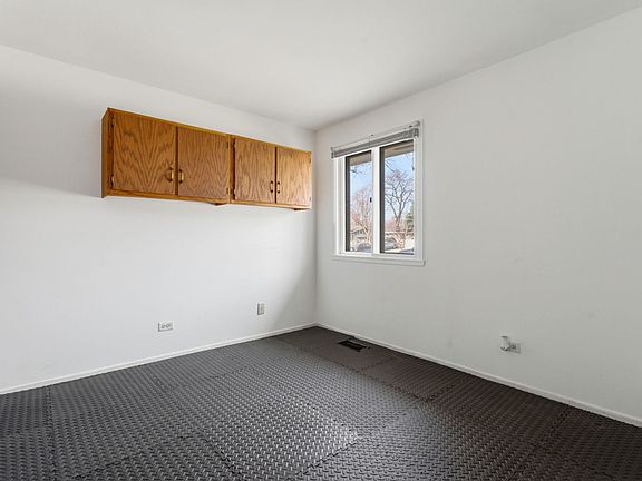 5th image of 829 Sienna Dr
