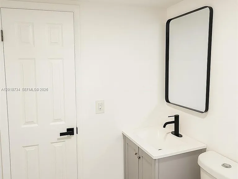 417 NW 2nd Ave #9 — Photo 5