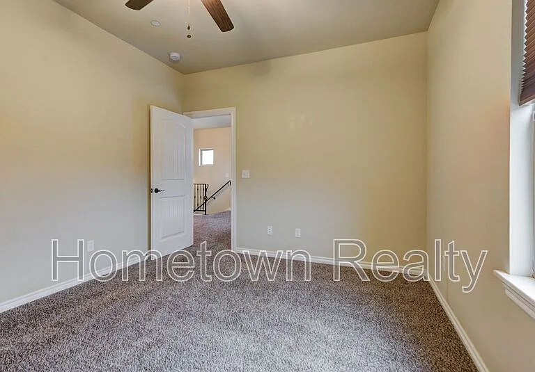 463 S Fretz Ave — Photo 15