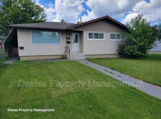 9072 52nd St NW #BASEMENT, Edmonton, AB T6B 1G2