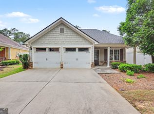 156 Cottage Club Dr, Locust Grove, GA 30248