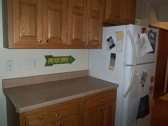 5th image of 309 Mowe St