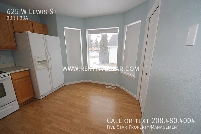 625 W Lewis St — Photo 5